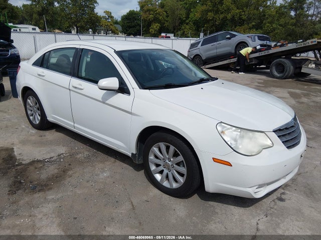 46069965 :رقم المزاد ، 1C3CC5FB3AN160490 vin ، 2010 Chrysler Sebring Limited مزاد بيع