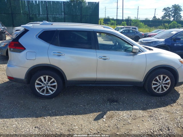 46069969 :رقم المزاد ، KNMAT2MV5HP577994 vin ، 2017 Nissan Rogue Sv مزاد بيع