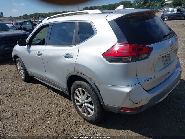 46069969 :رقم المزاد ، KNMAT2MV5HP577994 vin ، 2017 Nissan Rogue Sv مزاد بيع