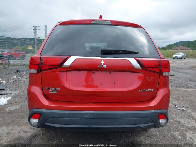 Продажа на аукционе авто 2018 Mitsubishi Outlander Le, vin: JA4AZ3A3XJZ022082, номер лота: 46069970