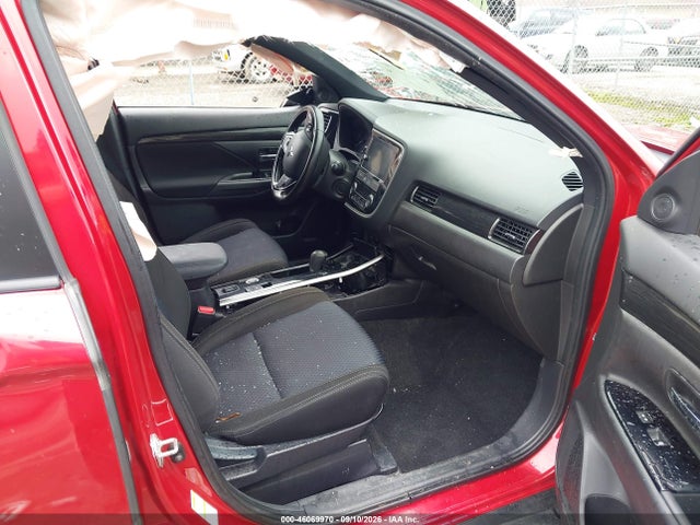 Продажа на аукционе авто 2018 Mitsubishi Outlander Le, vin: JA4AZ3A3XJZ022082, номер лота: 46069970