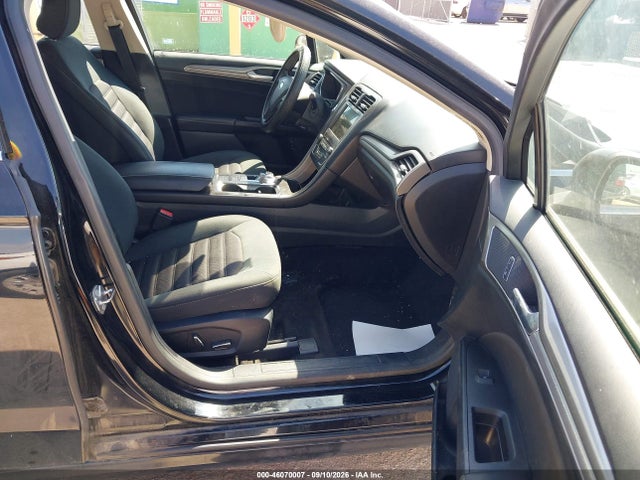 46070007 :رقم المزاد ، 3FA6P0LU8JR176533 vin ، 2018 Ford Fusion Hybrid Se مزاد بيع