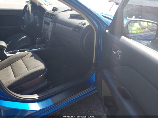 46070071 :رقم المزاد ، 3FAHP0HAXBR107206 vin ، 2011 Ford Fusion Se مزاد بيع