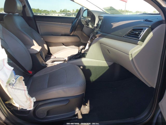 Продаж на аукціоні авто 2017 Hyundai Elantra Limited, vin: KMHD84LF7HU281571, номер лоту: 46070089