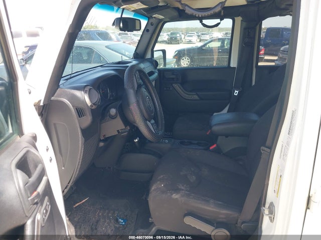 46070096 :رقم المزاد ، 1C4HJWDG8EL269864 vin ، 2014 Jeep Wrangler Unlimited Sport مزاد بيع