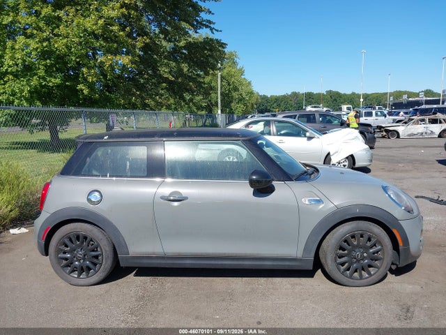 Продажа на аукционе авто 2017 Mini Hardtop Cooper S, vin: WMWXP7C39H2A45866, номер лота: 46070101