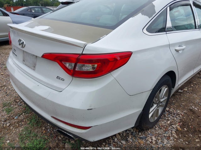 46070174 :رقم المزاد ، 5NPE24AA7FH114734 vin ، 2015 Hyundai Sonata Eco مزاد بيع