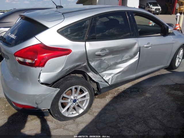 Ford FOCUS SE 2017 1FADP3K24HL259779 Image 6