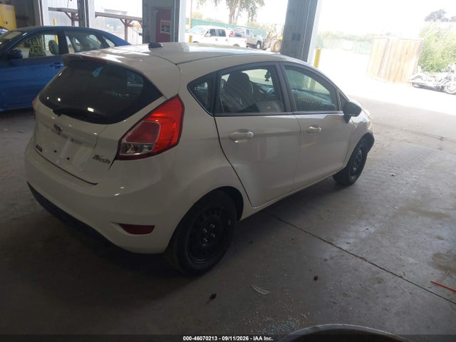 46070213 :رقم المزاد ، 3FADP4TJ0GM169957 vin ، 2016 Ford Fiesta S مزاد بيع