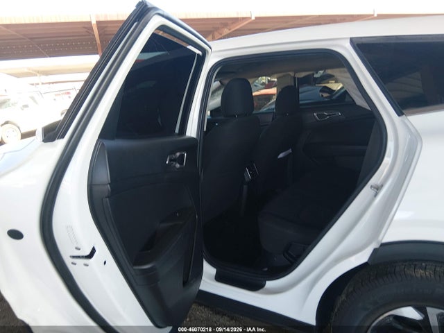 Продажа на аукционе авто 2023 Kia Sportage Hybrid Lx, vin: KNDPUCAG3P7093310, номер лота: 46070218