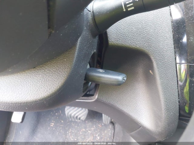 Nissan ROGUE S 2017 JN8AT2MTXHW134300 Image 11