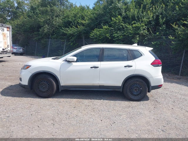 Nissan ROGUE S 2017 JN8AT2MTXHW134300 Image 14