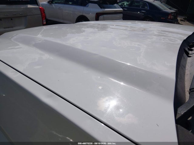46070235 :رقم المزاد ، 3GCPCREC1EG197020 vin ، 2014 Chevrolet Silverado 1500 1lt مزاد بيع