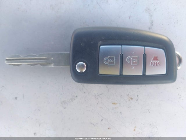 Nissan ROGUE S 2016 KNMAT2MTXGP613255 Image 11