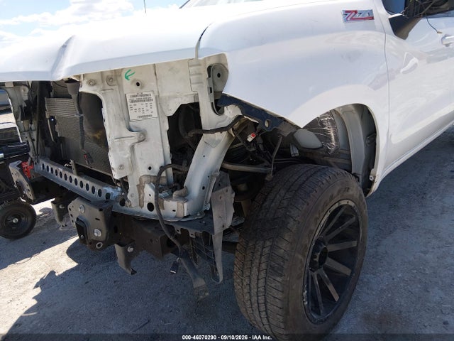 46070290 :رقم المزاد ، 3GCPYFEL5MG302477 vin ، 2021 Chevrolet Silverado 1500 4wd  Short Bed Lt Trail Boss مزاد بيع