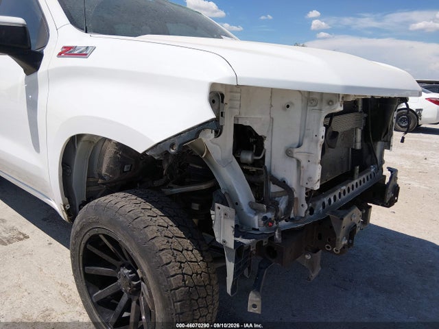 46070290 :رقم المزاد ، 3GCPYFEL5MG302477 vin ، 2021 Chevrolet Silverado 1500 4wd  Short Bed Lt Trail Boss مزاد بيع