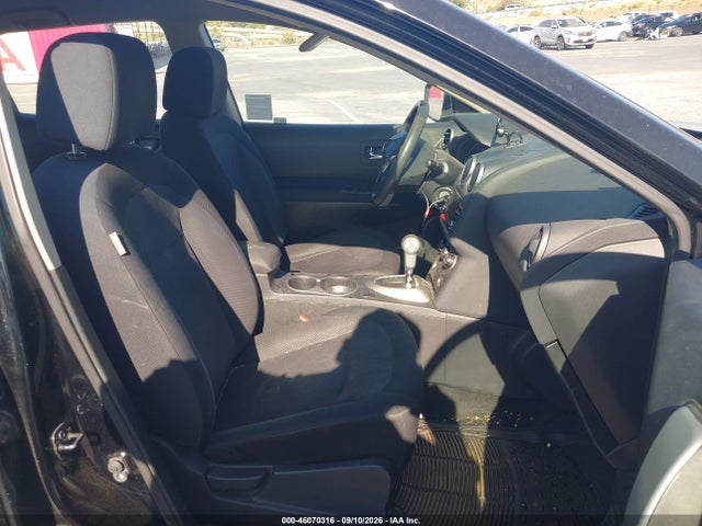 Продажа на аукционе авто 2015 Nissan Rogue Select S, vin: JN8AS5MV6FW757285, номер лота: 46070316