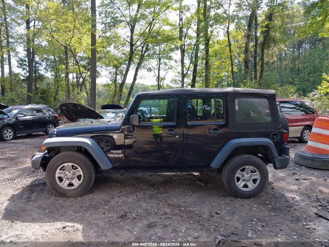 46070324 :رقم المزاد ، 1C4BJWDG0DL663363 vin ، 2013 Jeep Wrangler Unlimited Sport مزاد بيع