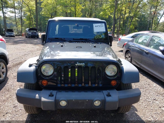 46070324 :رقم المزاد ، 1C4BJWDG0DL663363 vin ، 2013 Jeep Wrangler Unlimited Sport مزاد بيع