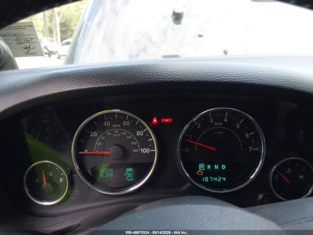 46070324 :رقم المزاد ، 1C4BJWDG0DL663363 vin ، 2013 Jeep Wrangler Unlimited Sport مزاد بيع