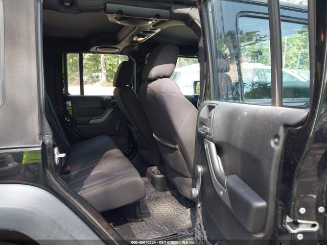 46070324 :رقم المزاد ، 1C4BJWDG0DL663363 vin ، 2013 Jeep Wrangler Unlimited Sport مزاد بيع