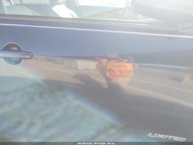 2007 Toyota Rav4 Limited მანქანა იყიდება აუქციონზე, vin: JTMBD31VX75067114, აუქციონის ნომერი: 46070330