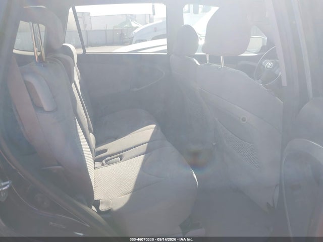 2007 Toyota Rav4 Limited მანქანა იყიდება აუქციონზე, vin: JTMBD31VX75067114, აუქციონის ნომერი: 46070330