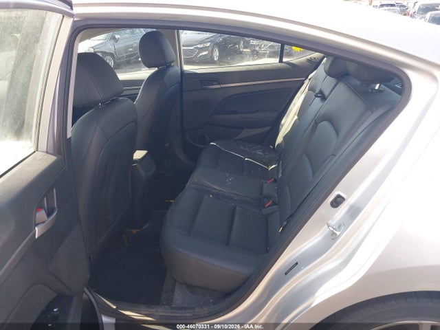 Hyundai Elantra Limited 2017 5NPD84LF7HH041676 Image 8