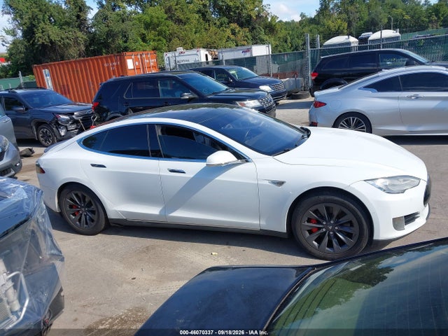 Продаж на аукціоні авто 2015 Tesla Model S 85d/p85d, vin: 5YJSA1V47FF097389, номер лоту: 46070337