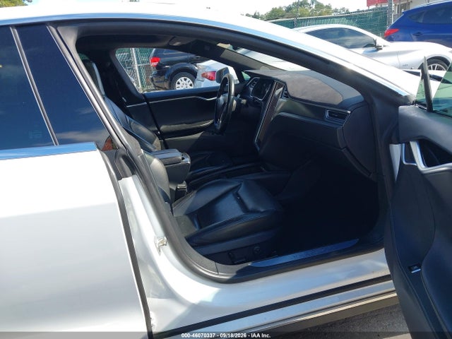 Продаж на аукціоні авто 2015 Tesla Model S 85d/p85d, vin: 5YJSA1V47FF097389, номер лоту: 46070337