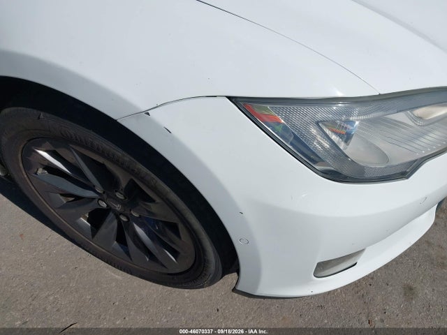 Продаж на аукціоні авто 2015 Tesla Model S 85d/p85d, vin: 5YJSA1V47FF097389, номер лоту: 46070337