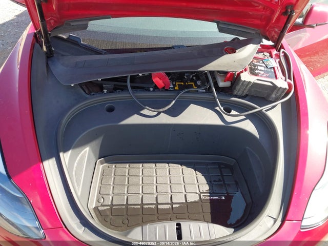 46070353 :رقم المزاد ، 5YJ3E1EB2MF013130 vin ، 2021 Tesla Model 3 Long Range Dual Motor All-wheel Drive مزاد بيع