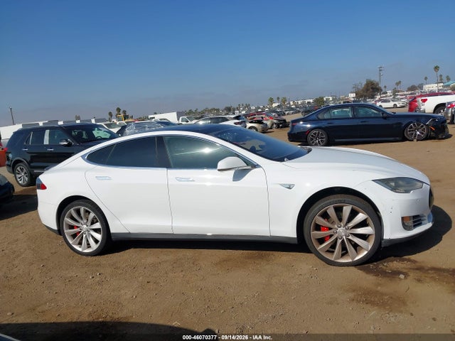 Продаж на аукціоні авто 2015 Tesla Model S 70d/85d/p85d, vin: 5YJSA1H28FFP78218, номер лоту: 46070377