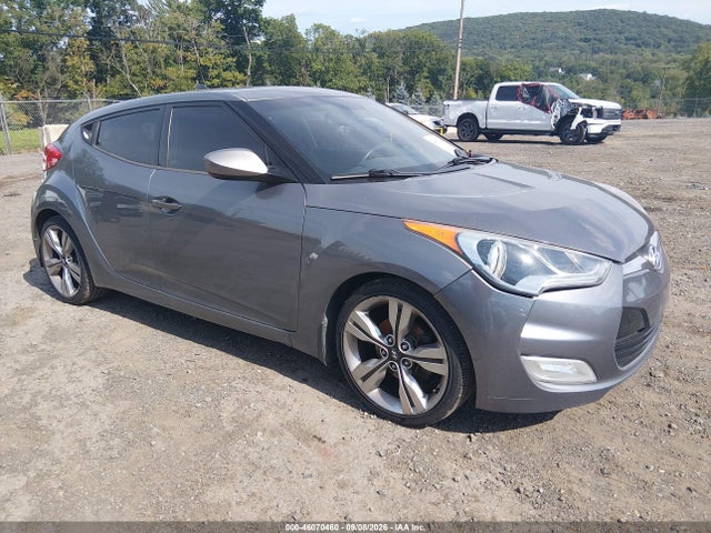 46070460 :رقم المزاد ، KMHTC6AD9DU100083 vin ، 2013 Hyundai Veloster Base W/black مزاد بيع