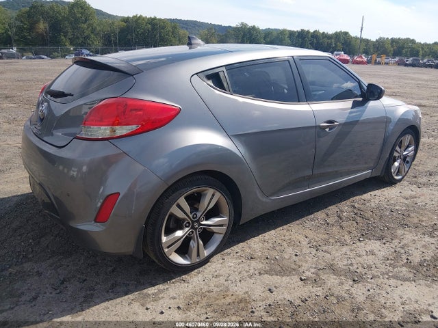 46070460 :رقم المزاد ، KMHTC6AD9DU100083 vin ، 2013 Hyundai Veloster Base W/black مزاد بيع