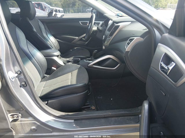 46070460 :رقم المزاد ، KMHTC6AD9DU100083 vin ، 2013 Hyundai Veloster Base W/black مزاد بيع