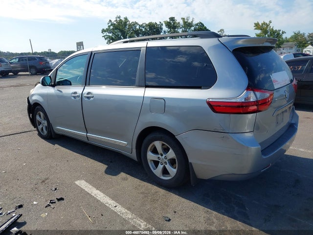 Aukcja sprzedaży 2017 Toyota Sienna Le 8 Passenger, vin: 5TDKZ3DCXHS793837, numer aukcji: 46070483