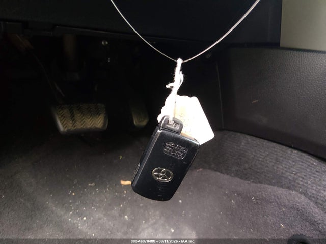 46070488 :رقم المزاد ، 2T3RFREV2JW762578 vin ، 2018 Toyota Rav4 Xle مزاد بيع