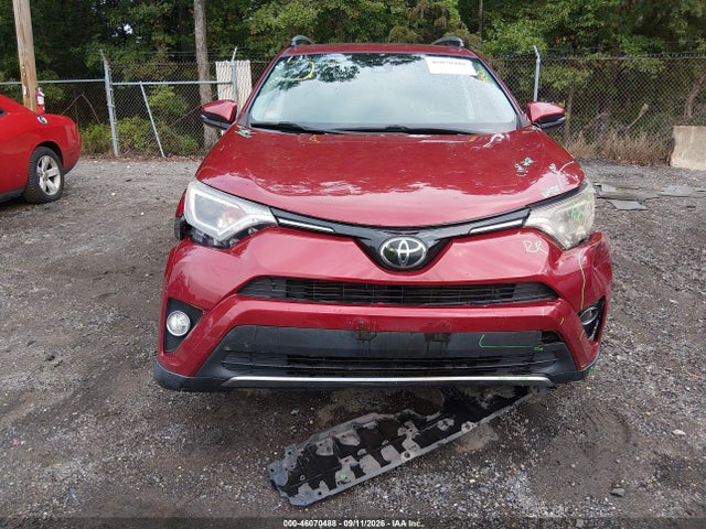 46070488 :رقم المزاد ، 2T3RFREV2JW762578 vin ، 2018 Toyota Rav4 Xle مزاد بيع