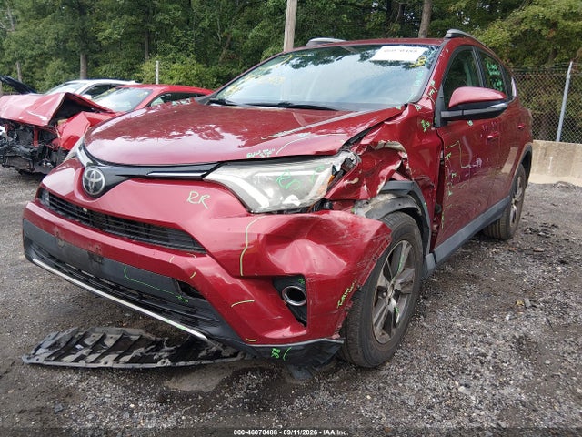 46070488 :رقم المزاد ، 2T3RFREV2JW762578 vin ، 2018 Toyota Rav4 Xle مزاد بيع