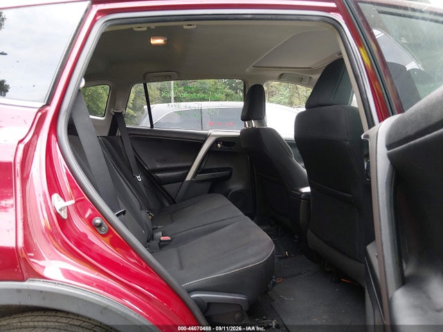 46070488 :رقم المزاد ، 2T3RFREV2JW762578 vin ، 2018 Toyota Rav4 Xle مزاد بيع