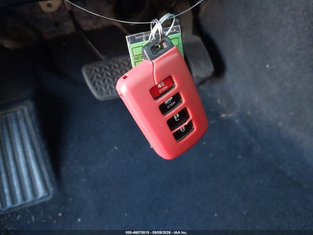 46070515 :رقم المزاد ، 4T1BF1FK1FU052210 vin ، 2015 Toyota Camry Se مزاد بيع