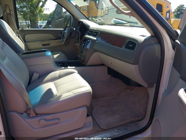 2007 Chevrolet Tahoe Lt მანქანა იყიდება აუქციონზე, vin: 1GNFK13027R228830, აუქციონის ნომერი: 46070531