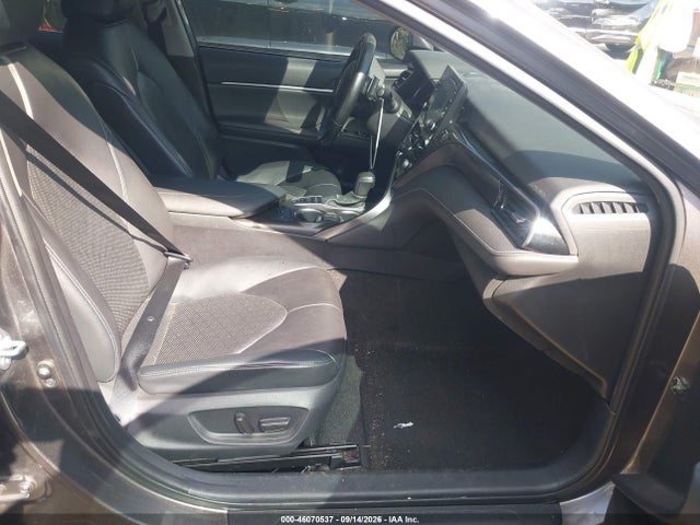 46070537 :رقم المزاد ، 4T1K61AK8MU552885 vin ، 2021 Toyota Camry Xse مزاد بيع