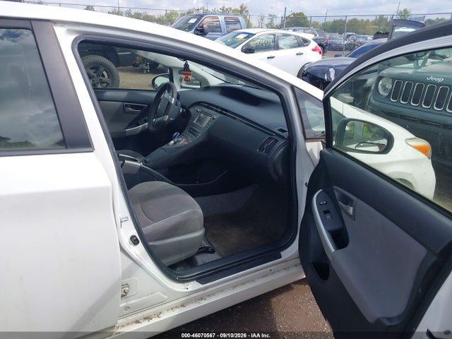 Продажа на аукционе авто 2014 Toyota Prius Two, vin: JTDKN3DU6E1797333, номер лота: 46070567