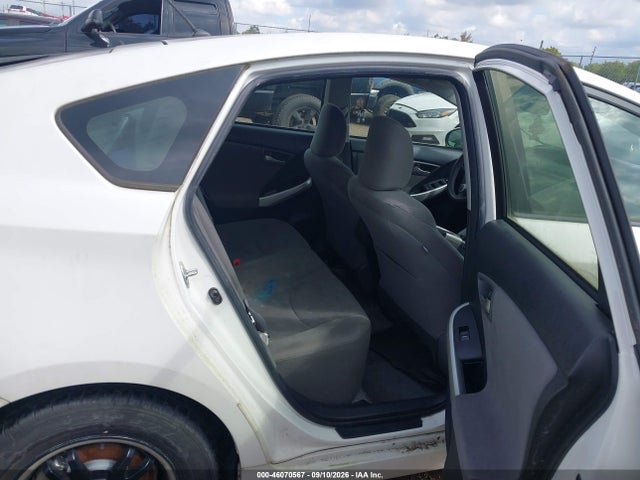 Продажа на аукционе авто 2014 Toyota Prius Two, vin: JTDKN3DU6E1797333, номер лота: 46070567
