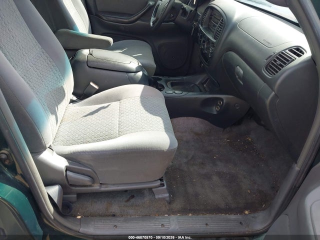 Продажа на аукционе авто 2004 Toyota Tundra Sr5 V8, vin: 5TBET34174S448037, номер лота: 46070570