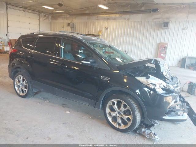 46070591 :رقم المزاد ، 1FMCU9J91DUB06695 vin ، 2013 Ford Escape Titanium مزاد بيع