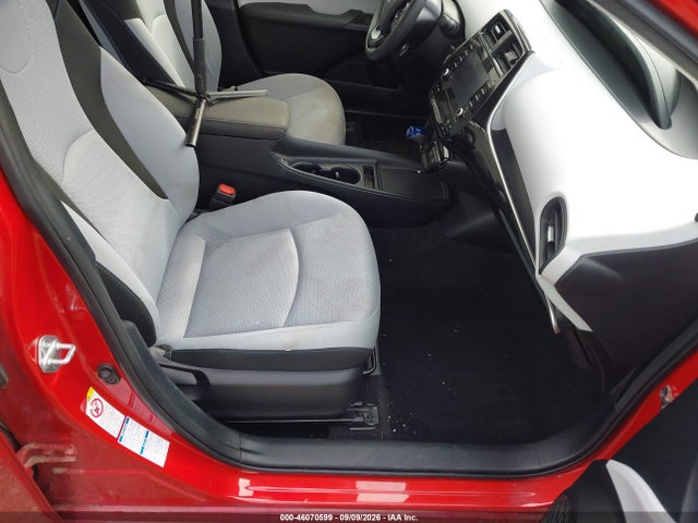 JTDL9RFU1L3013165 Toyota Prius Le Awd-e