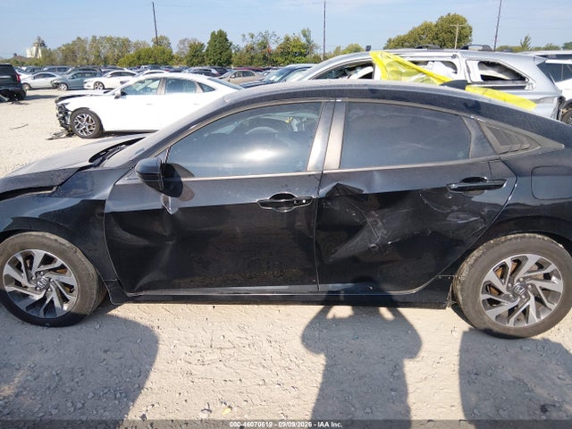 2017 Honda Civic Ex მანქანა იყიდება აუქციონზე, vin: 19XFC2F7XHE052840, აუქციონის ნომერი: 46070619